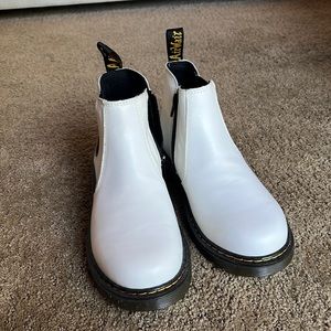 Never worn white Dr marten boots